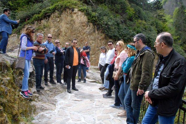 İranlı turizm acentesi yetkilileri Doğu Karadeniz’i gezdi