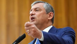 &Ouml;zg&uuml;r &Ouml;zel'den Bah&ccedil;eli'ye 'ara se&ccedil;im' resti! "55 milletvekilinin istifasını getirmeyen namerttir"