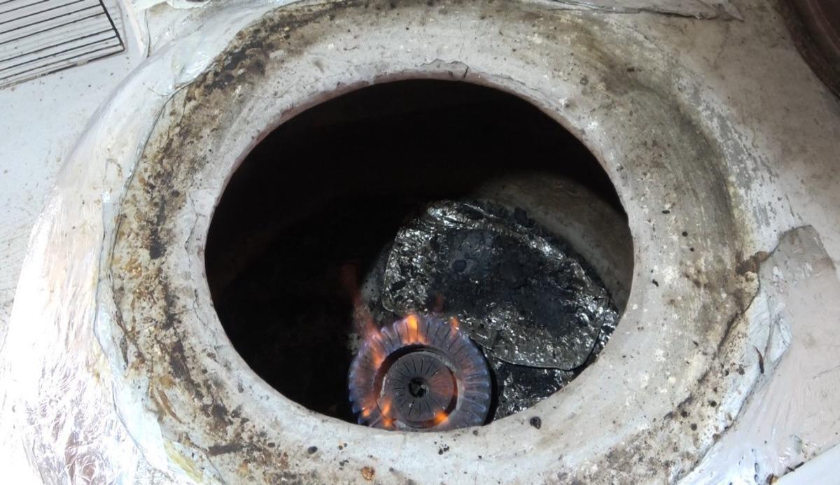 Kışın &uuml;rettiği bilikleri satarak, para kazanıyor: Tanesi 20 lira 2