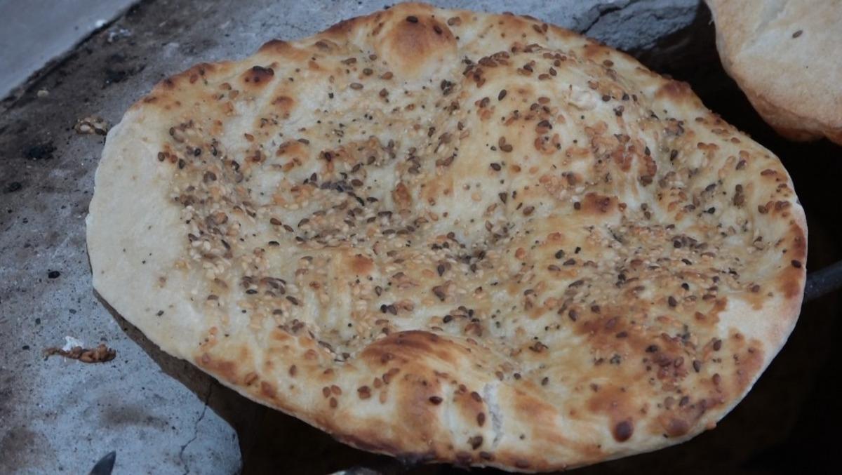 Kışın &uuml;rettiği bilikleri satarak, para kazanıyor: Tanesi 20 lira 3