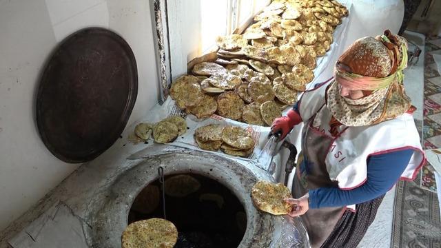 Kışın ürettiği bilikleri satarak, para kazanıyor: Tanesi 20 lira