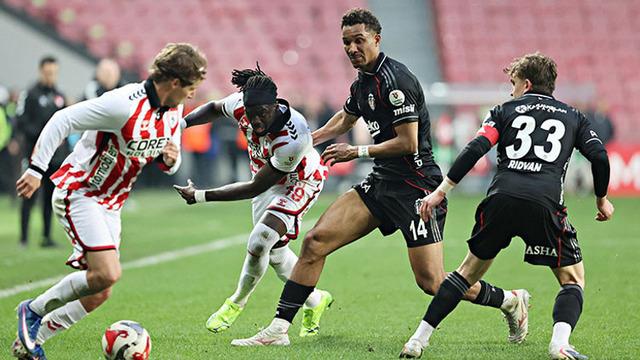 Samsunspor'dan Beşiktaş paylaşımı! "kopyala-yapıştır"
