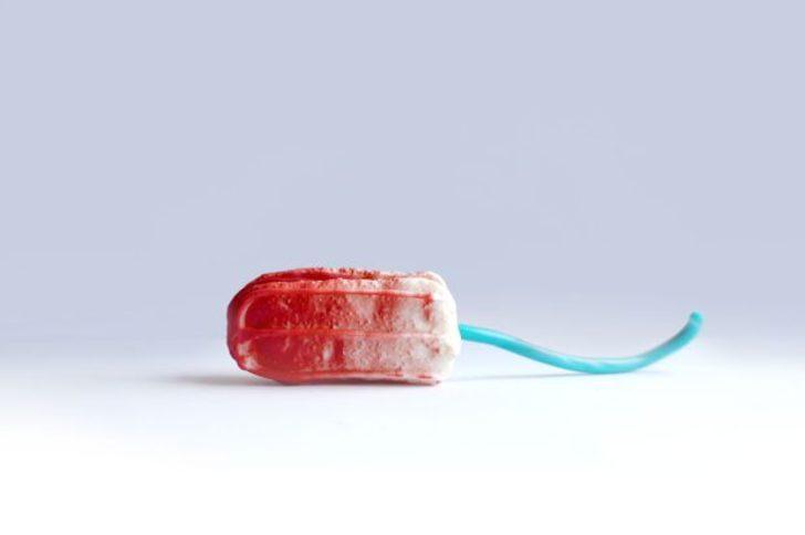 Şimdi moda oldu: Kanlı tamponları böyle yiyorlar G2