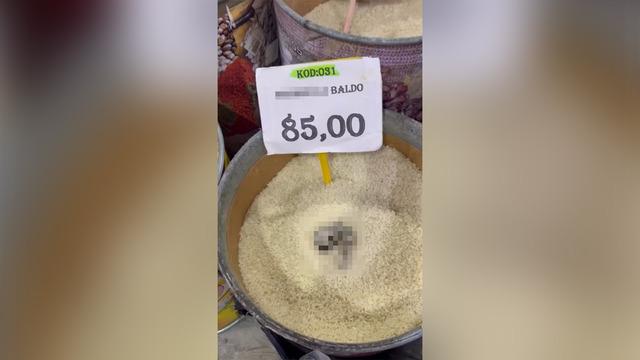 Markette satılan pirin&ccedil;te kedi dışkısı! G&ouml;r&uuml;nt&uuml;ler g&uuml;ndem oldu