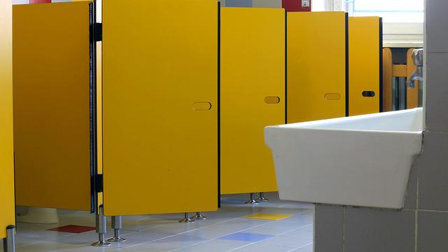 Yer: Bilecik! Okulun kızlar tuvaletinde kurusıkı silah ve tehdit notu bulundu: Velilere mesaj gönderildi