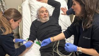 M&uuml;jdat Gezen rahatsızlandı, hastaneye kaldırıldı! 