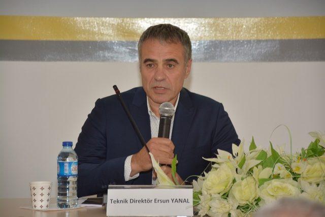 “Türk Futbolunun Potansiyeli ve Mevcut Durum Analizi” konferansı