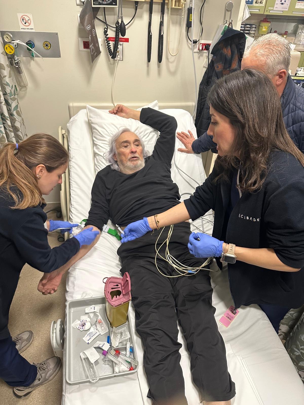 Gırgıriye M&uuml;zikali nde b&uuml;y&uuml;k kriz! Seyirci ile tartışan M&uuml;jdat Gezen hastaneye kaldırıldı 3