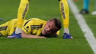 Fenerbahçe kupadan elendi, maç sonu açıklan şarkı olay oldu! Taraftar isyan etti:  G.Saray'ın istediği her şey oldu