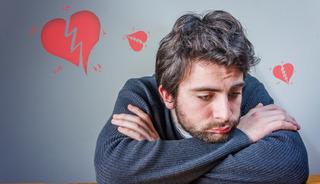 Eski sevgilinizin sizi unutamadığını g&ouml;steren 6 davranış