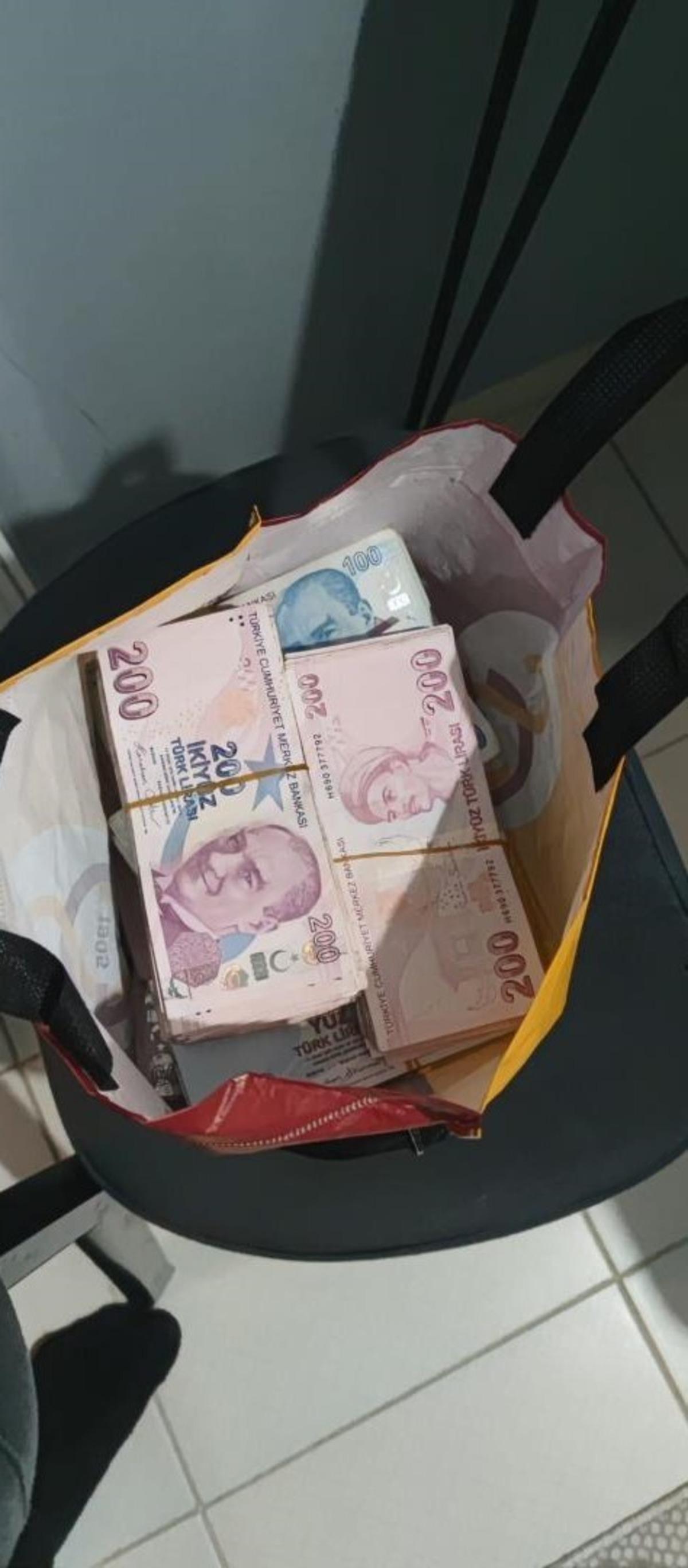 Beşiktaş - Fenerbah&ccedil;e ma&ccedil;ında karaborsa bilet soruşturması: 15 g&ouml;zaltı 2