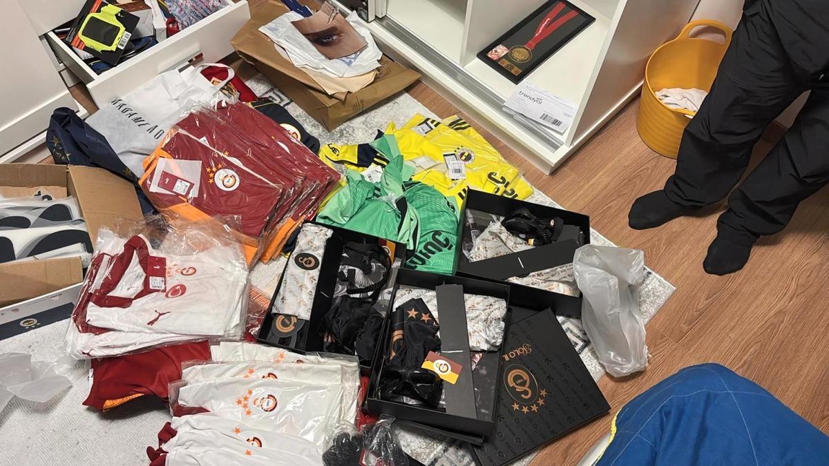 Beşiktaş - Fenerbah&ccedil;e ma&ccedil;ında karaborsa bilet soruşturması: 15 g&ouml;zaltı 1