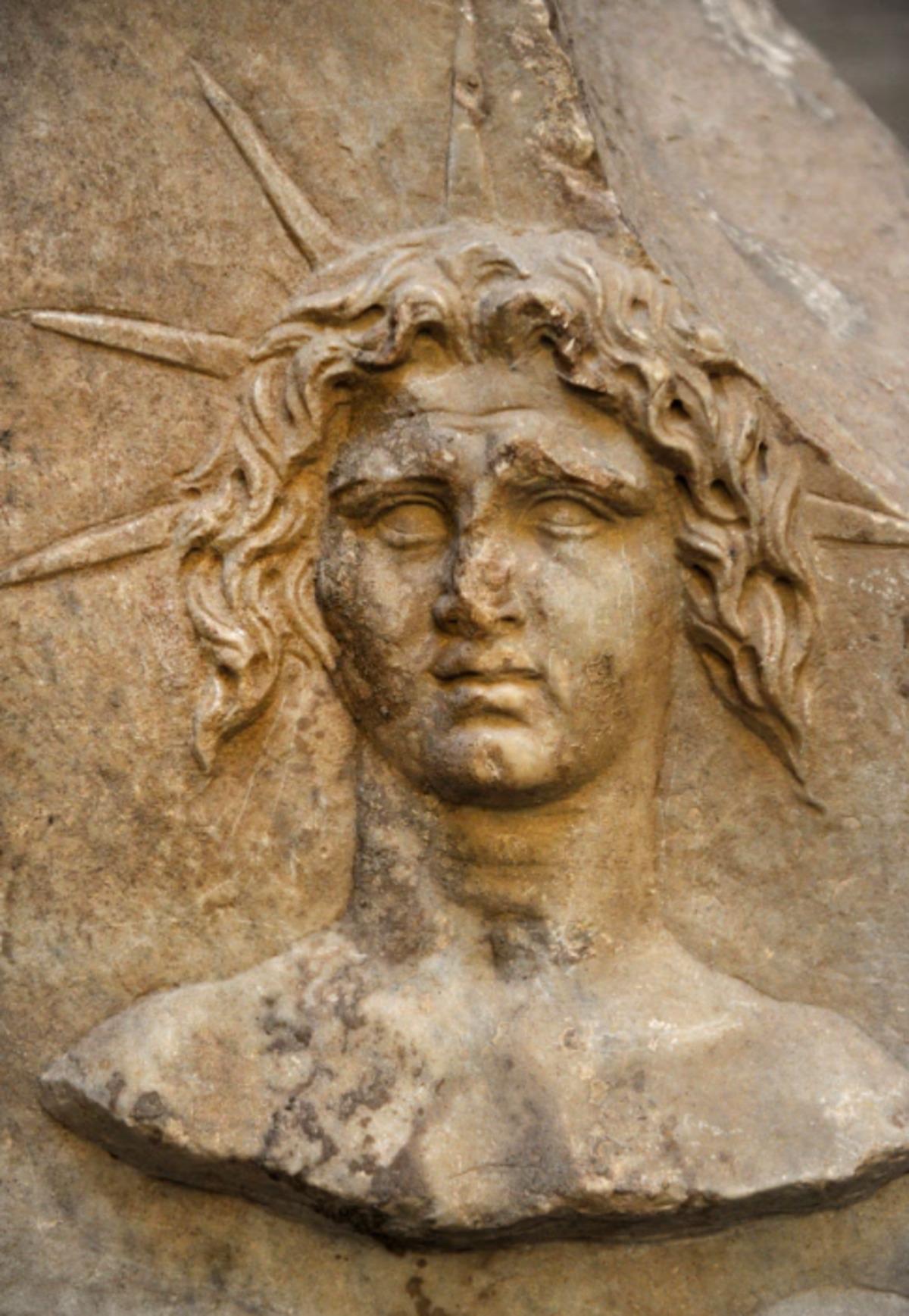 1600 yıllık gizli erkek  rit&uuml;el  taşı bulundu! Karanlıkta g&ouml;zleri parlıyor 1