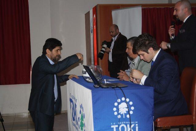 Derbent TOKİ evleri için gün sayıyor