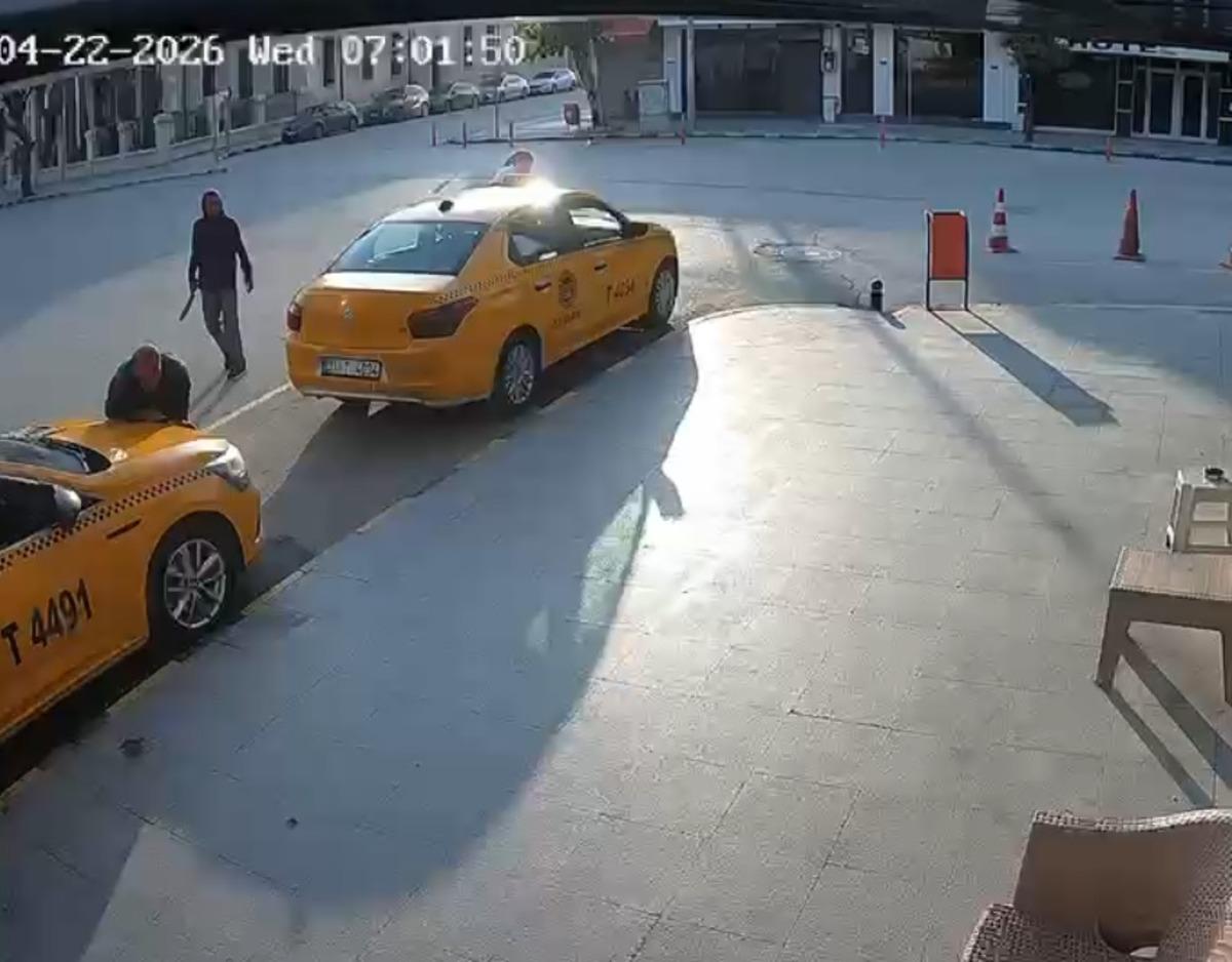 Cezaevinden &ccedil;ıktı! Şehirde satırla saldıra saldıra ilerledi 5