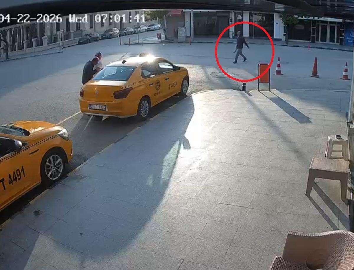 Cezaevinden &ccedil;ıktı! Şehirde satırla saldıra saldıra ilerledi 4