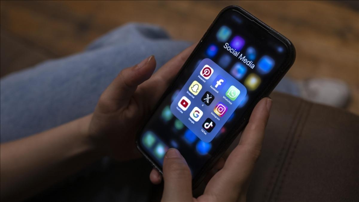 Doğum izni ve 15 yaş altına sosyal medya yasağı Meclis te kabul edilerek yasalaştı 1