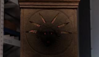 1600 yıllık gizli erkek 'rit&uuml;el' taşı! Karanlıkta g&ouml;zleri parlıyor