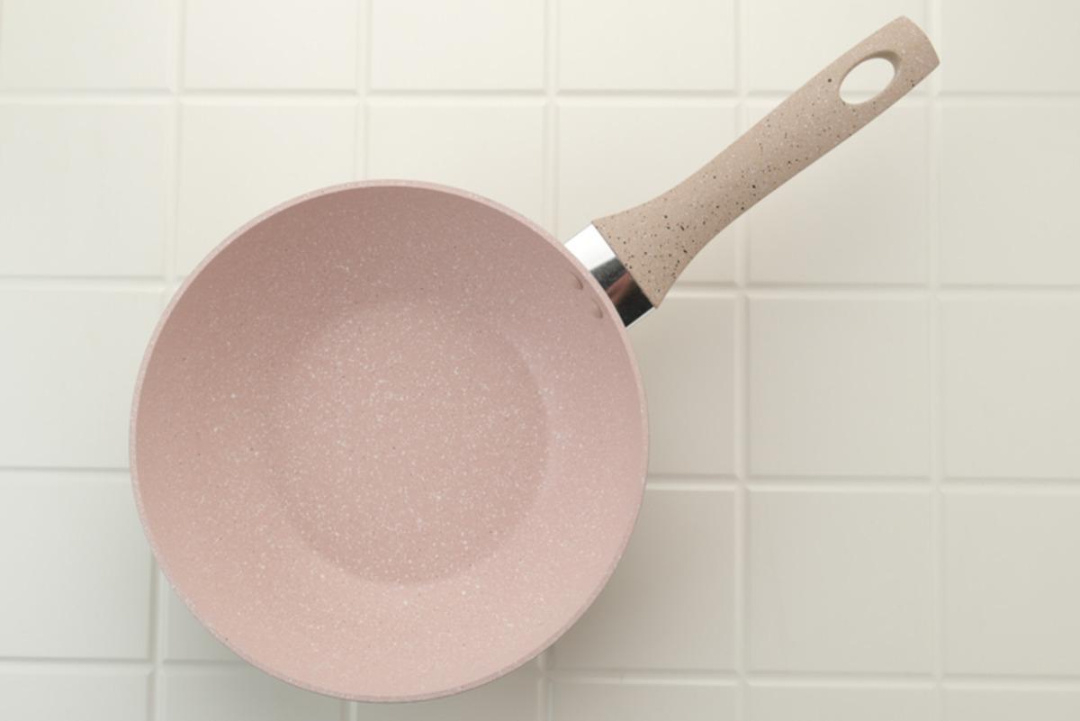 &Ccedil;oğu evde var! Ka&ccedil;ınılması gereken zehirli tencere &ccedil;eşitleri 3