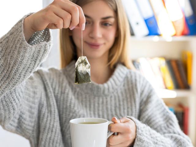 Poşet &ccedil;aylarda b&uuml;y&uuml;k risk ortaya &ccedil;ıktı!