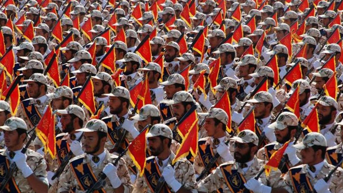 İran duyurdu! Biri İsrail bağlantılı iki gemi ele ge&ccedil;irildi 2