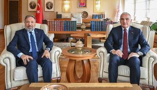 Bakan Ersoy, Diyanet İşleri Başkanı Safi Arpaguş ile g&ouml;r&uuml;şt&uuml;