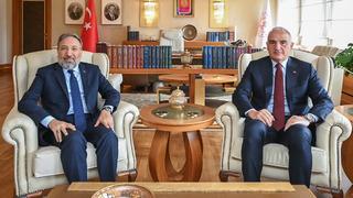 Bakan Ersoy, Diyanet İşleri Başkanı Safi Arpaguş ile görüştü