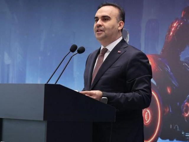 Bakan Kacır: ''Motosiklet ve bisiklet sanayi firmalarının 16 milyar lira yatırım b&uuml;y&uuml;kl&uuml;ğ&uuml;ne sahip 106 projesinin &ouml;n&uuml;n&uuml; a&ccedil;tık ''