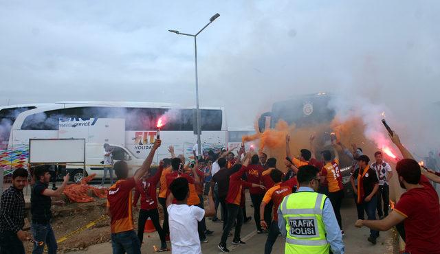 Galatasaray, Antalya'ya geldi