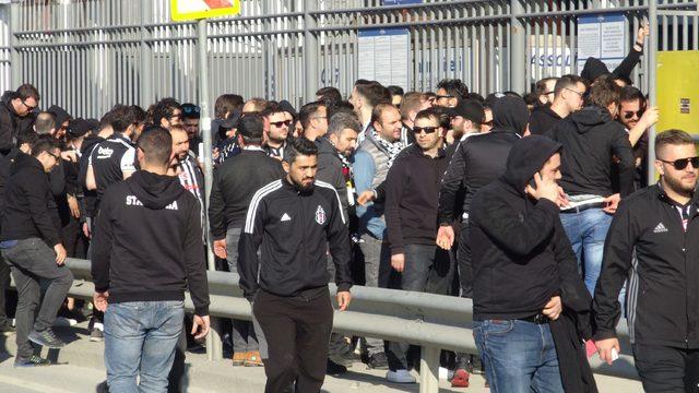 Beşiktaş taraftarı, Ülker Stadyumu'na geldi