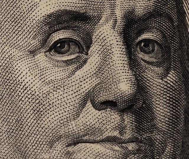 Reel sekt&ouml;r&uuml;n net d&ouml;viz a&ccedil;ığı kritik eşiği aştı, 200,2 milyar dolar oldu