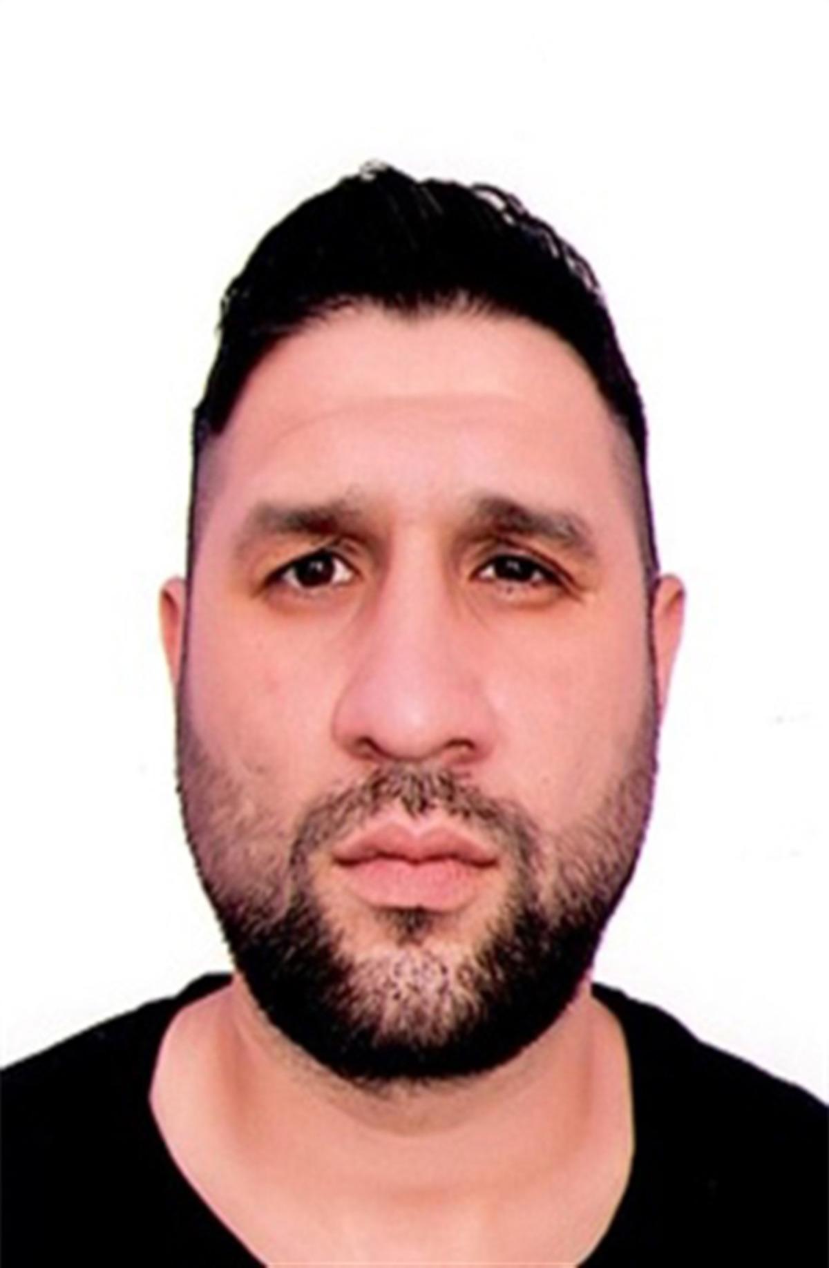 &Uuml;sk&uuml;dar da 18 yıl &ouml;nceki cinayet  kan &ouml;rneği  ile &ccedil;&ouml;z&uuml;ld&uuml; 2