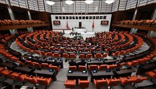 Doğum izni ve 15 yaş altında sosyal medya yasağı Meclis'te kabul edilerek yasalaştı