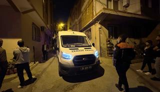 İzmir'de eşini tabancayla &ouml;ld&uuml;ren zanlı tutuklandı