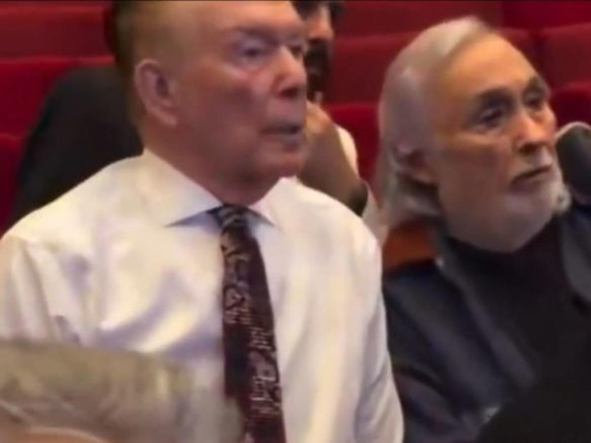 Gırgıriye girişinde izdiham yaşandı! Tepkiler b&uuml;y&uuml;d&uuml;! M&uuml;jdat Gezen koltukları tek tek kontrol etti 3