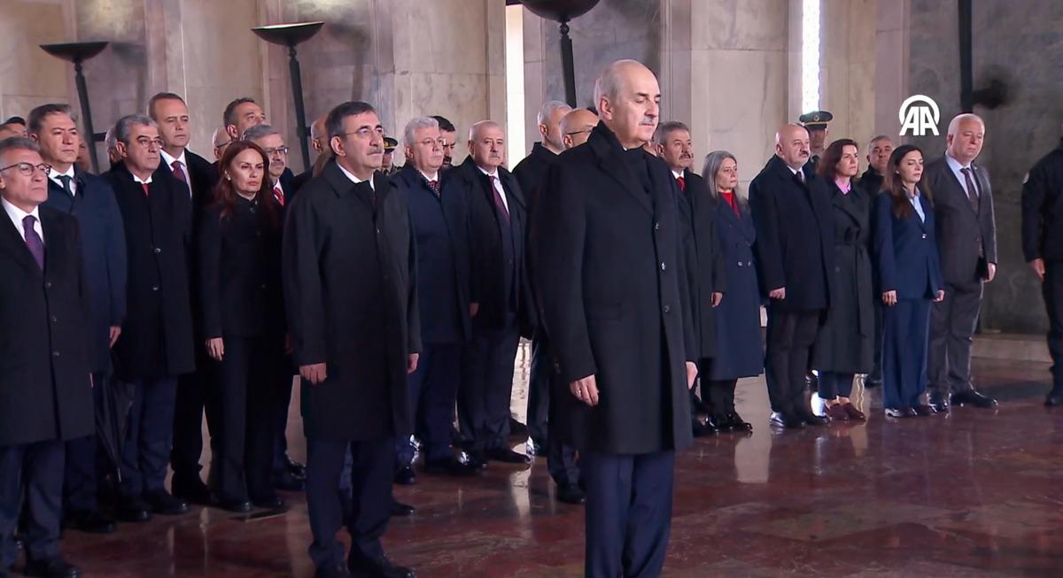 Devlet erkanından Anıtkabir ziyareti! 23 Nisan da Ata nın huzuruna &ccedil;ıktılar 3