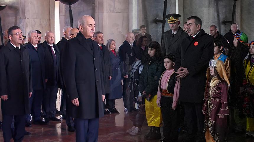 Devlet erkanından Anıtkabir ziyareti! 23 Nisan'da Ata'nın huzuruna &ccedil;ıktılar