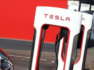 Tesla bilan&ccedil;osunu a&ccedil;ıkladı! K&acirc;r beklentiyi aştı