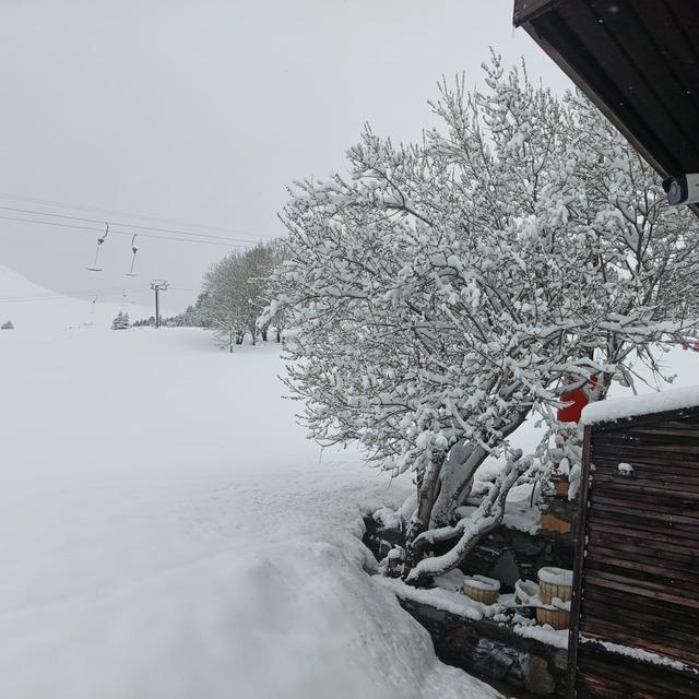 Nisan sonunda Uludağ&rsquo;da kış geri d&ouml;nd&uuml; 3