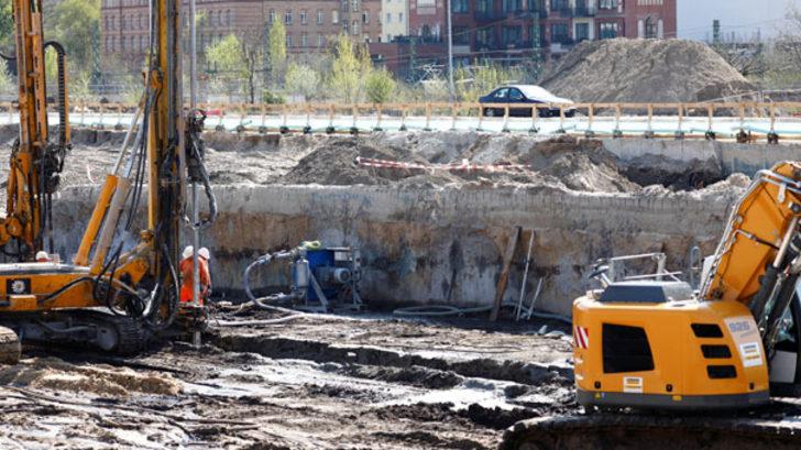 Berlin'de yarım tonluk bomba bulundu! Kent tahliye ediliyor G1