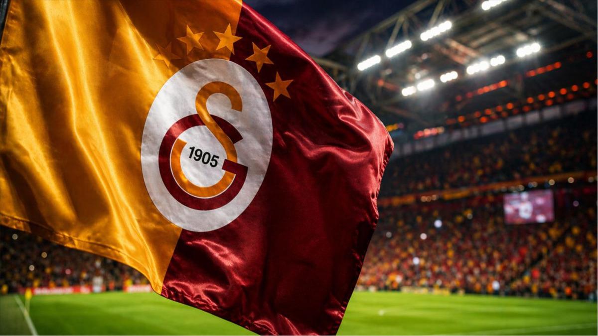 Galatasaray-Fenerbah&ccedil;e derbisinin biletleri saniyesinde t&uuml;kendi! İşte fiyatlar... 1