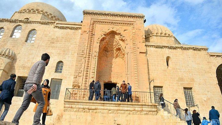 Gece gerdanlık, gündüz seyranlık G5