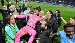 Lazio&rsquo;nun 21 yaşındaki kalecisi Motta, 4 penaltı kurtarıp takımını finale taşıdı