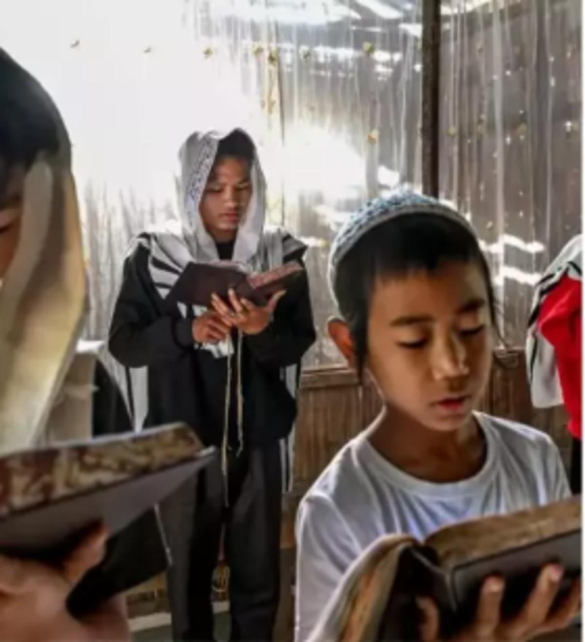  D&uuml;nyanın en kayıp kabilesi  İsrail e g&ouml;&ccedil; ediyor!  1