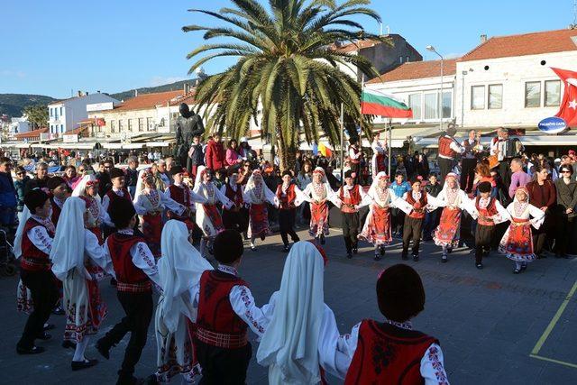 Yurt dışından 107 öğrenci 23 Nisan’da Foça’da