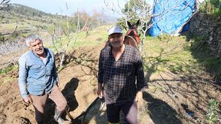 Gençler terk edince iş onlara kaldı: Arazilerinin akıbetini bilmiyorlar
