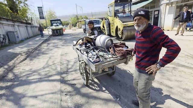 23 Nisan&rsquo;da kimi eğlendi kimi &ccedil;alıştı 3