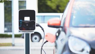 AB'de d&ouml;n&uuml;ş&uuml;m hızlandı! Elektrikli ara&ccedil; satışlarında rekor artış