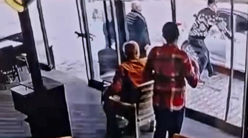 Faciayı işletme sahibi &ouml;nledi