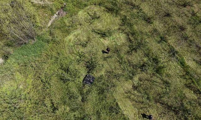 G&uuml;nler s&uuml;ren işi 3 saatte bitiriyor, &ccedil;ift&ccedil;i ise hayretle izliyor 5